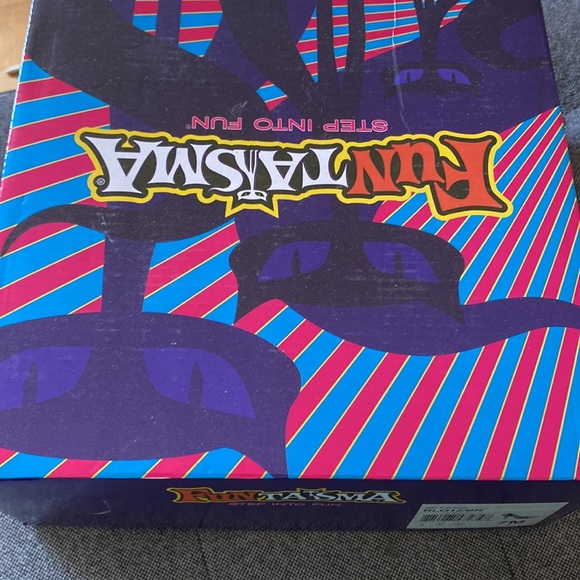 Funtasma Bloodspatter Pumps - Picture 7 of 8